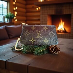 Louis Vuitton Monogram Key Cles Circa 1986.